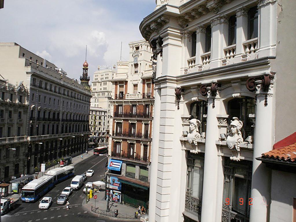 Principe Santa Ana Madrid Centro Apartment ภายนอก รูปภาพ
