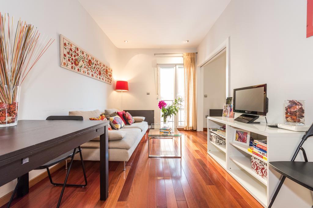 Principe Santa Ana Madrid Centro Apartment ภายนอก รูปภาพ