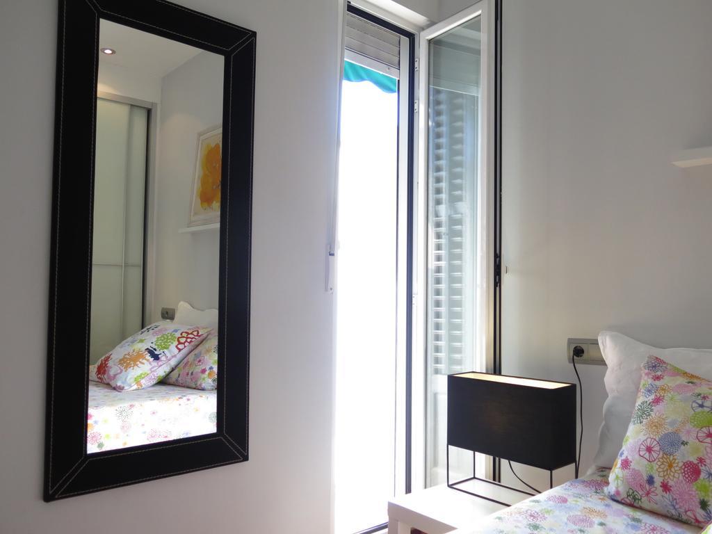 Principe Santa Ana Madrid Centro Apartment ภายนอก รูปภาพ